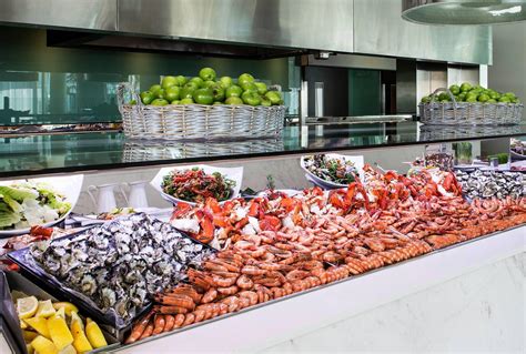 breakfast at the versace gold coast|seafood buffet lunch gold coast.